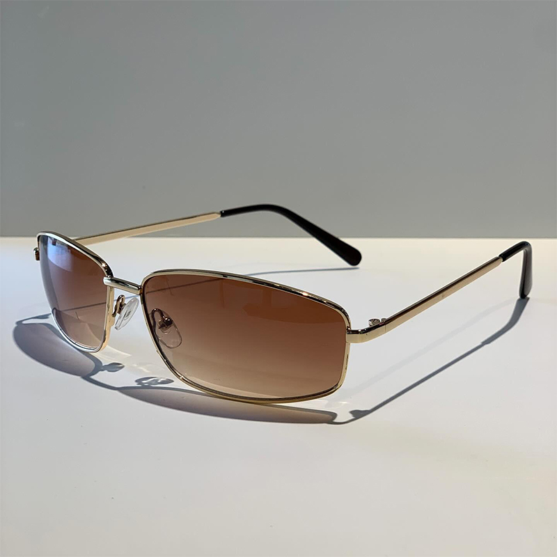 Women's y2k Sunglasses Stylish - مراجعة Streetwear Brand Y2K وسعره